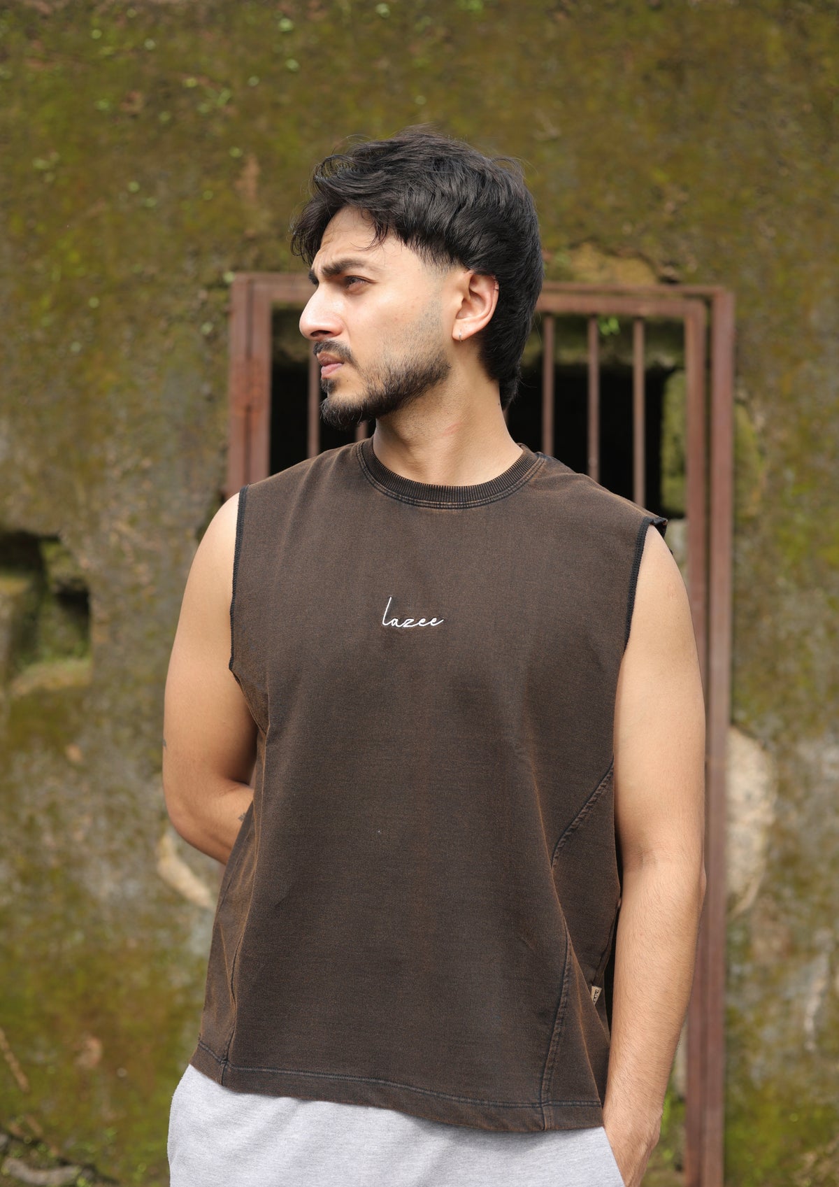Signature Vest - Black Hue