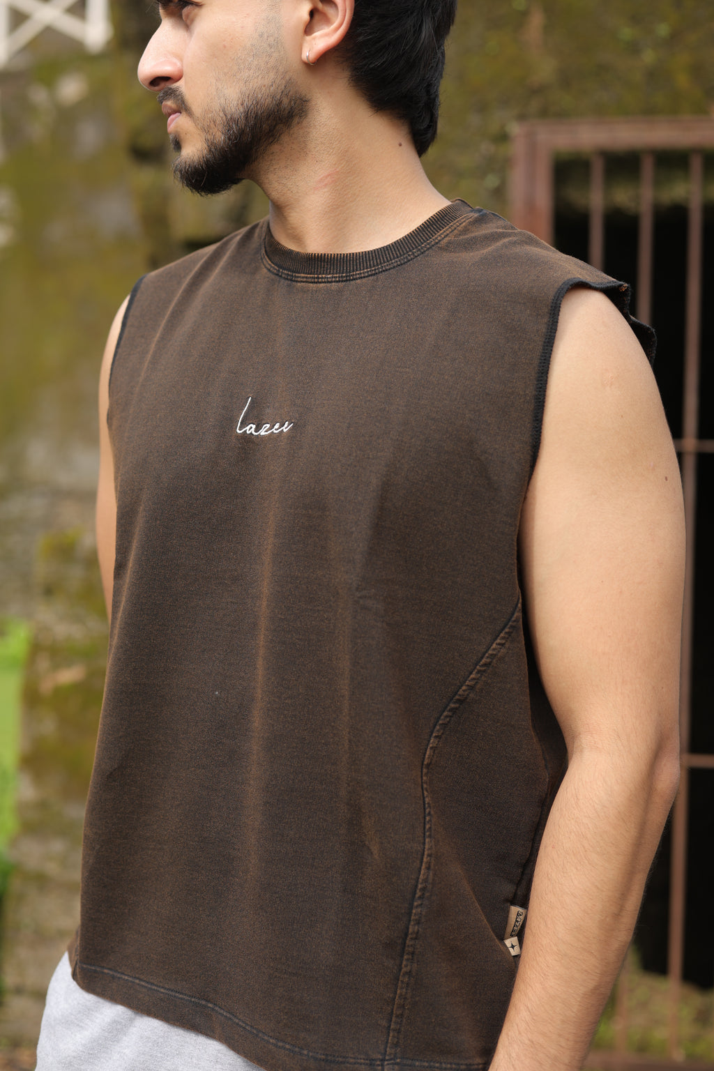 Signature Vest - Black Hue