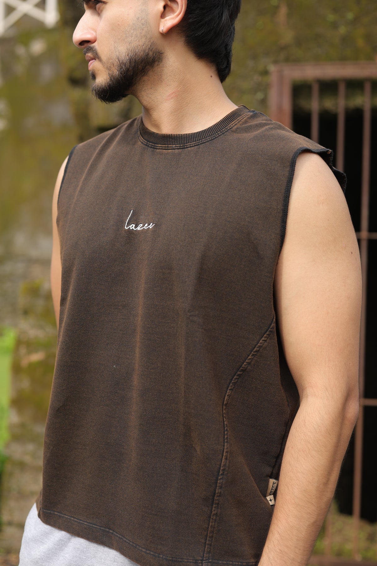 Signature Vest - Black Hue