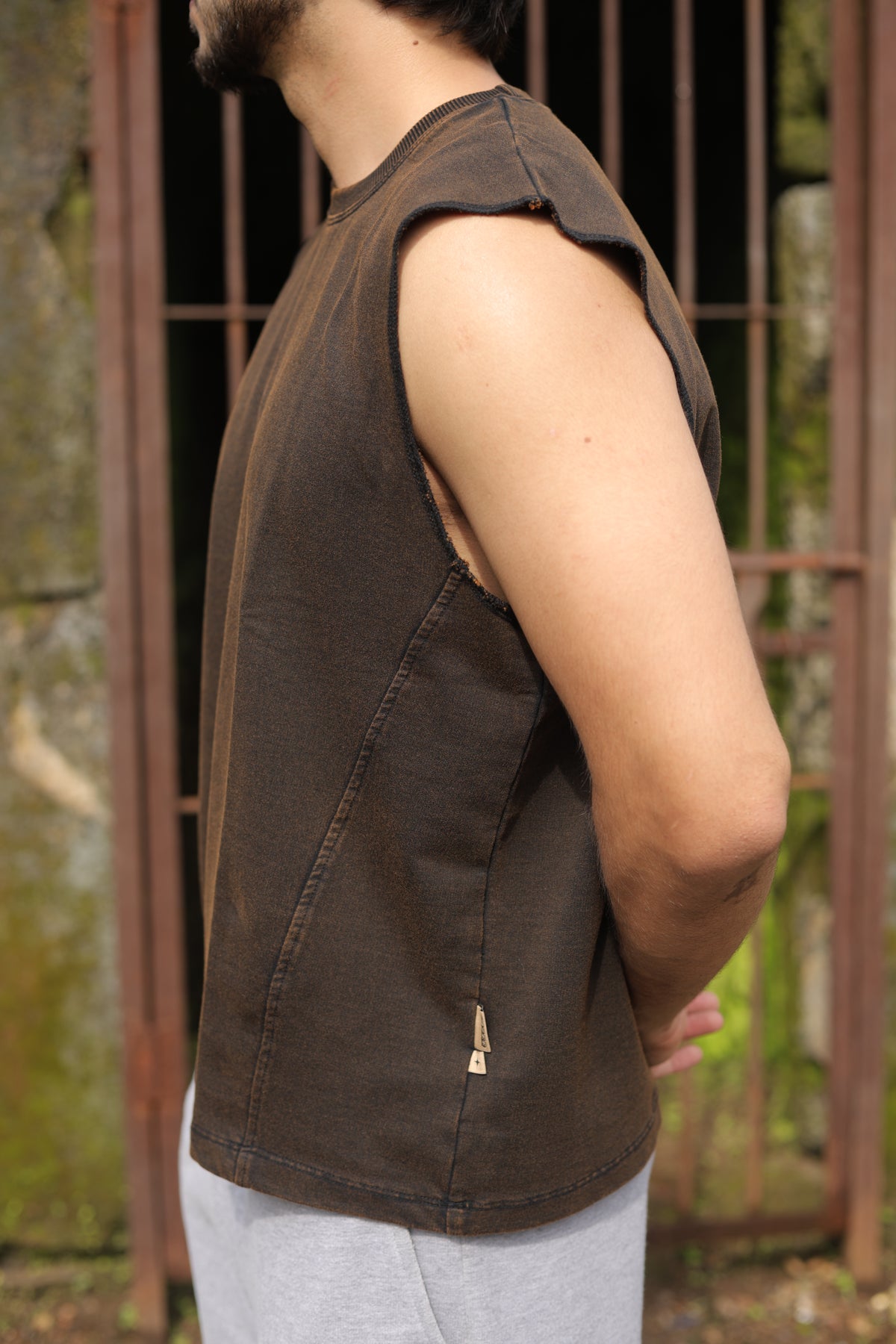 Signature Vest - Black Hue
